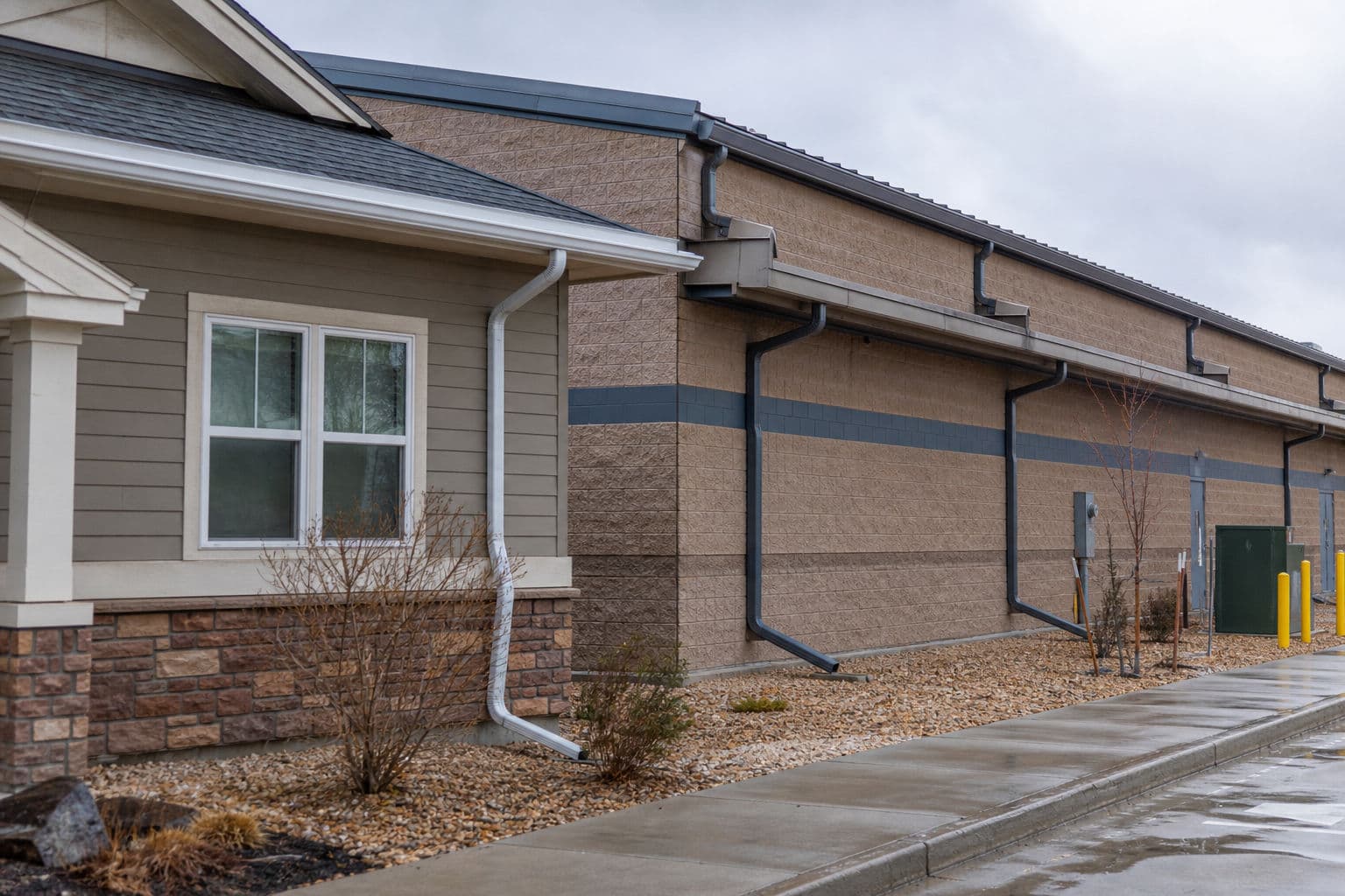 Residential vs Commercial Gutter Service in Longmont: What Changes in Materials, Drainage, and Project Planning