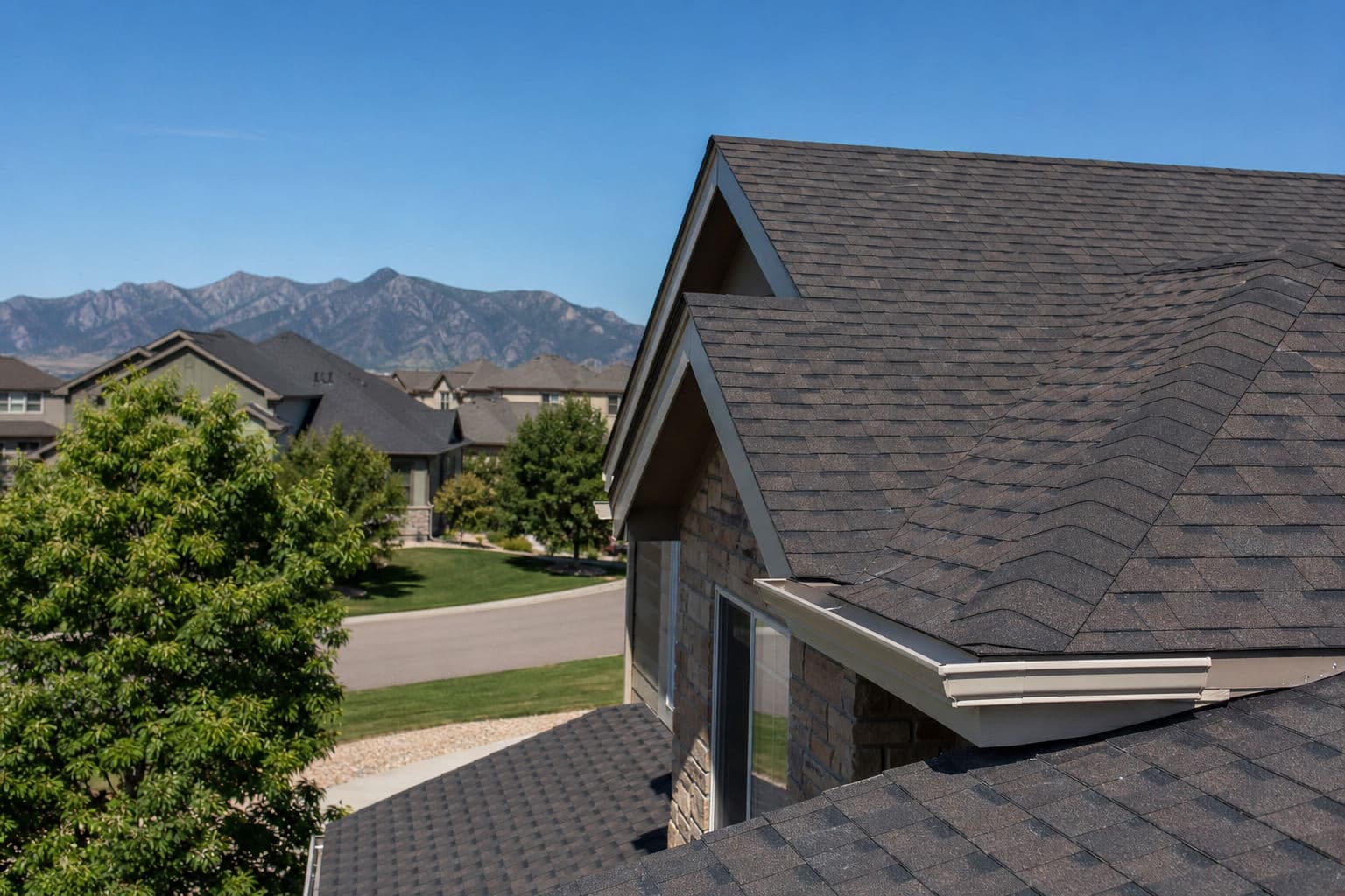 How To Tell If A Roofer Is Truly Local